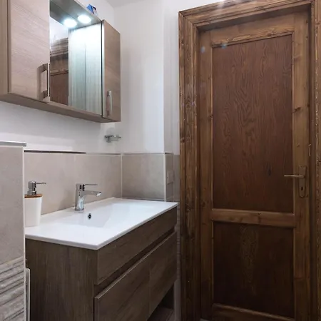 Corner Rome Apartment *