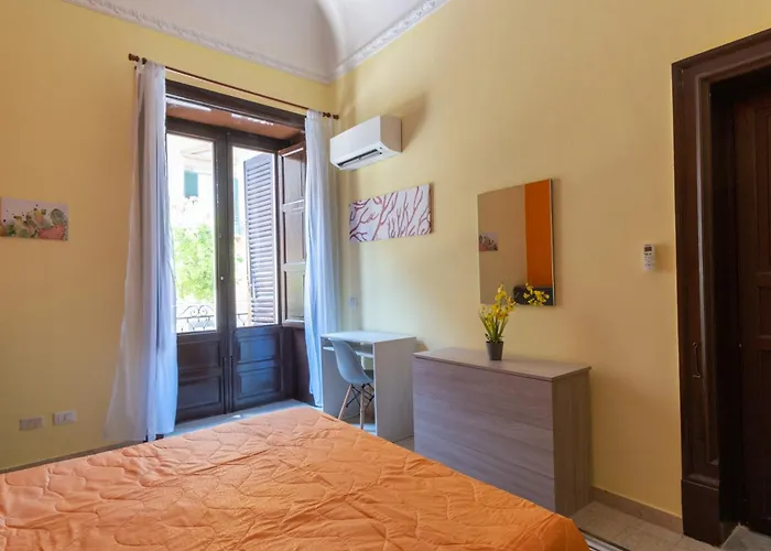 Corner Rome アパート