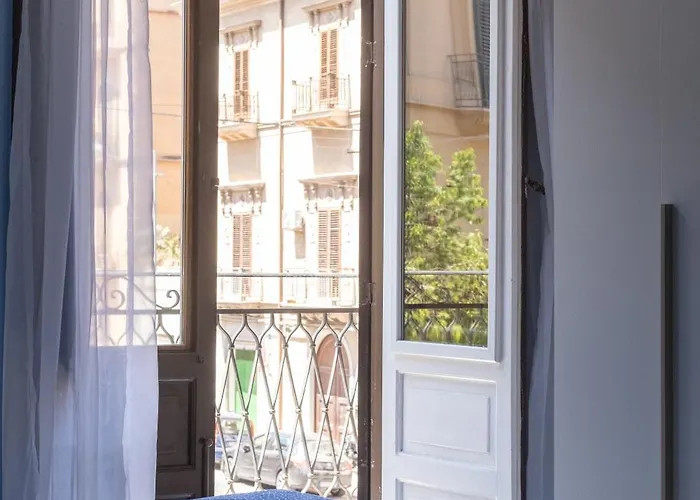 アパート Corner Rome パレルモ