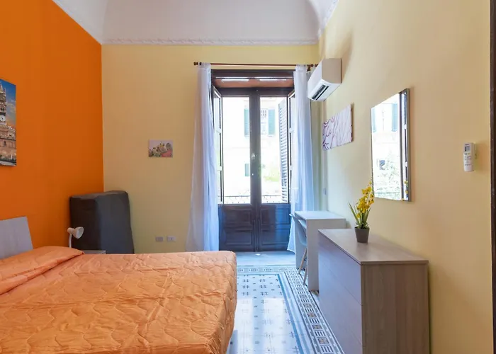 Corner Rome アパート