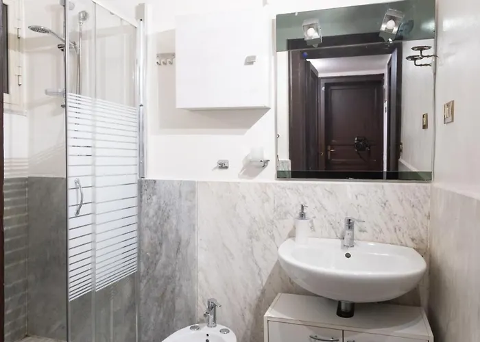 アパート Corner Rome パレルモ